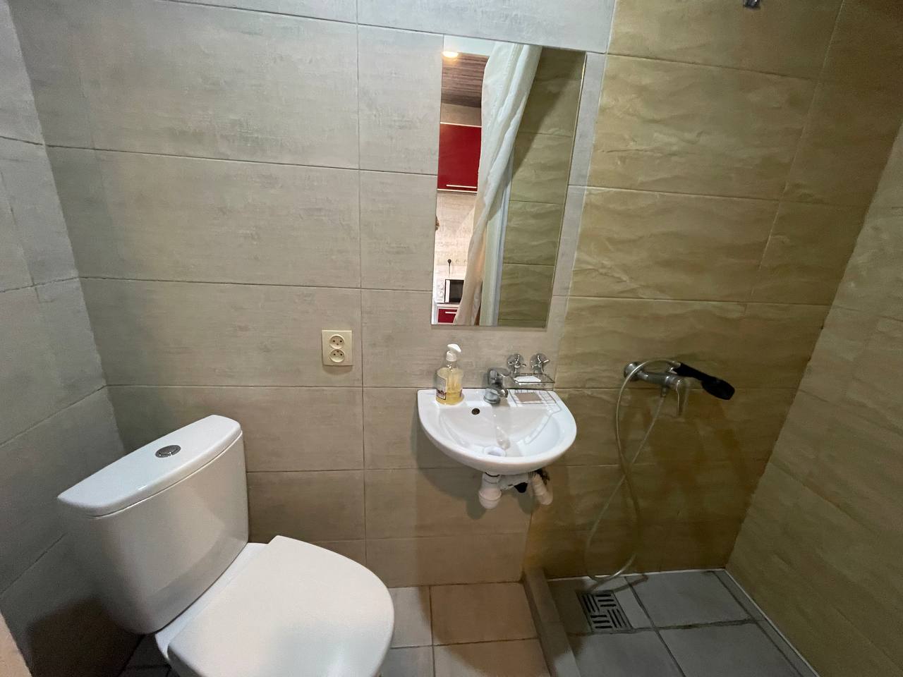 House&House 84/3 — санвузол